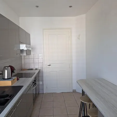 Le Mirage - Appartement 2 Chambres, Salon, Cuisine Equipee, Parking Et Wifi Gratuit Mulhouse Exterior photo