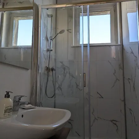 Le Mirage - Appartement 2 Chambres, Salon, Cuisine Equipee, Parking Et Wifi Gratuit Mulhouse Exterior photo
